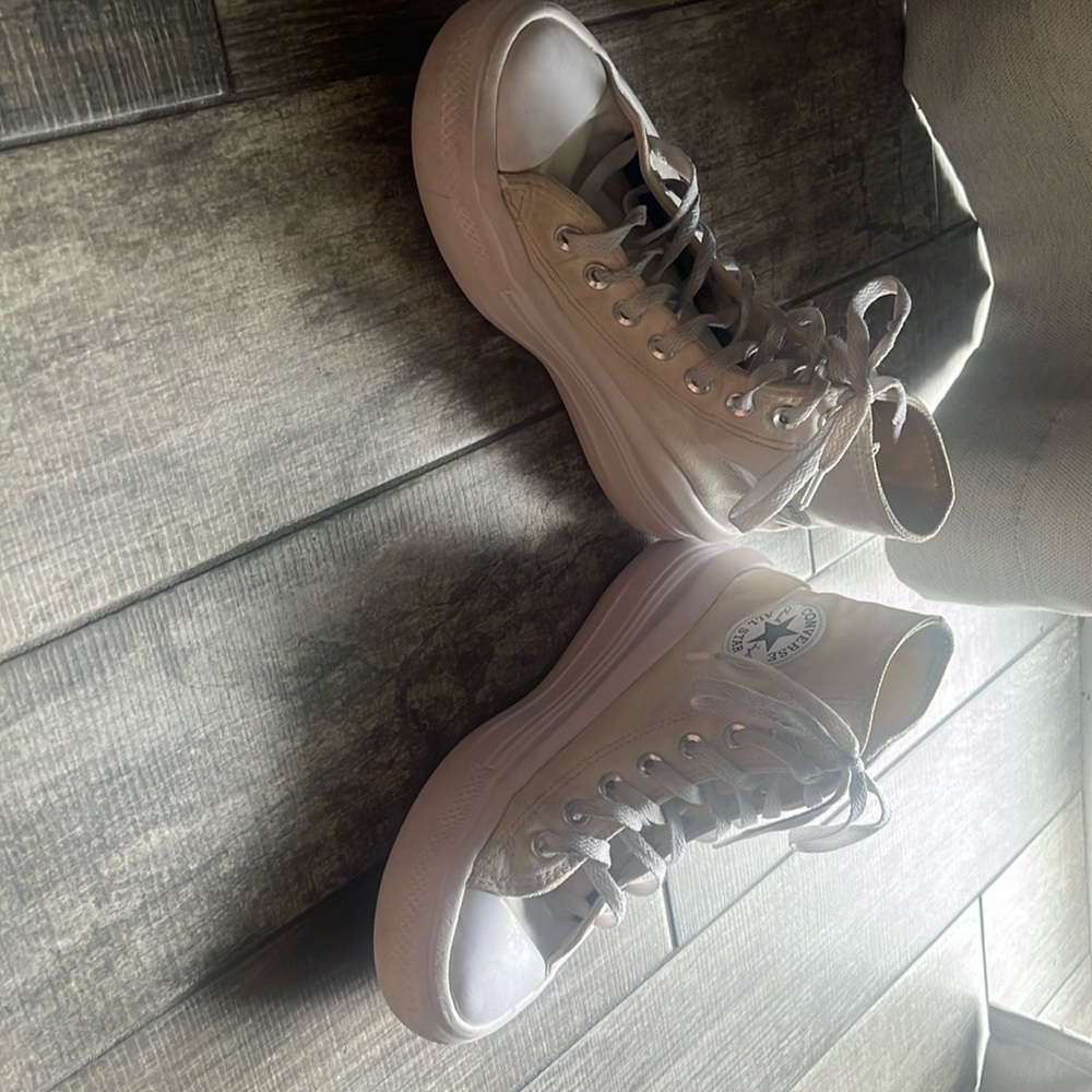 White Converse , size 7.